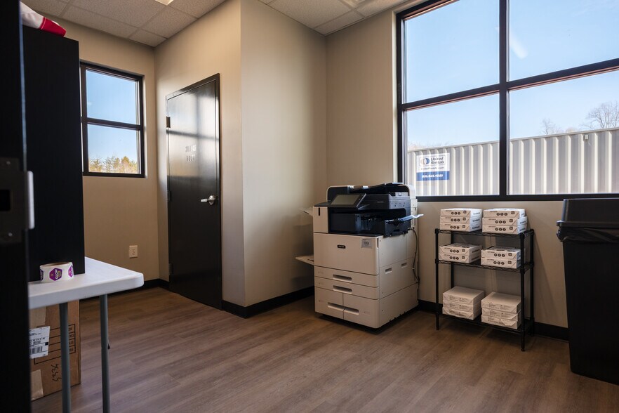 More Photos Of 5900 Scotland Rd, Greensboro Office For Lease