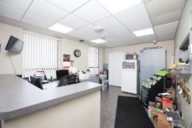 More Photos Of 71-73 Cleveland Ave, Bay Shore Warehouse For Sale