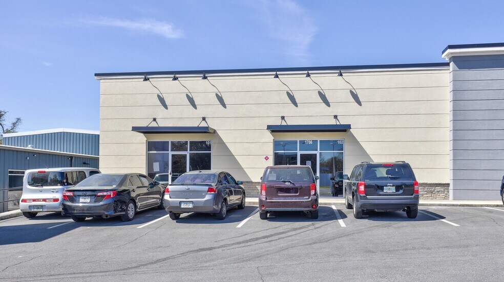 More Photos Of 1706 Capital Cir NE, Tallahassee General Retail For Lease