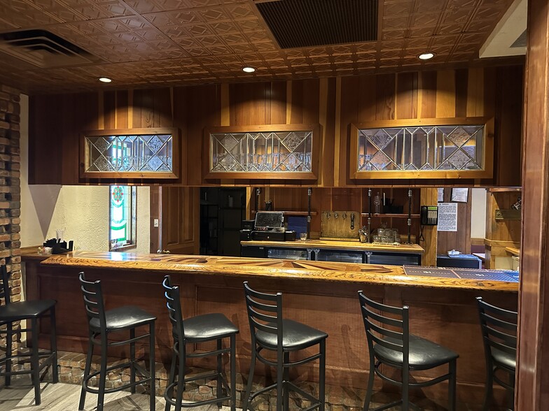 More Photos Of 753 Horizon Ct, Grand Junction Restaurant For Sale