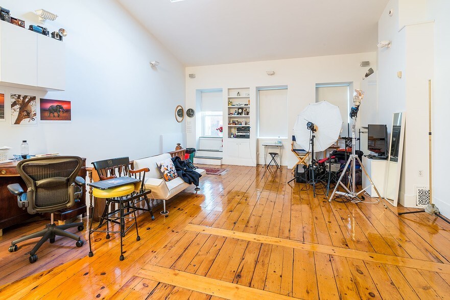 More Photos Of 32 Pearl St, Cambridge Office For Lease