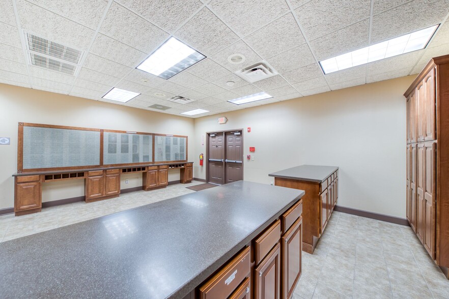 More Photos Of 1184 Davis Pl NW, Atlanta Religious Facility For Sale