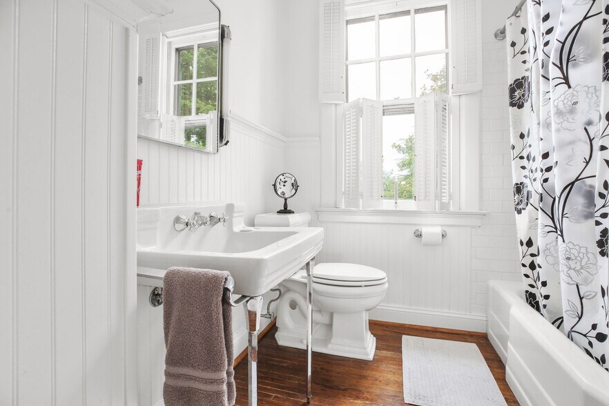 More Photos Of 590 N Madison Rd, Orange Land For Sale