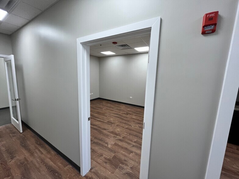 More Photos Of 113 Main St, Oswego Medical For Lease