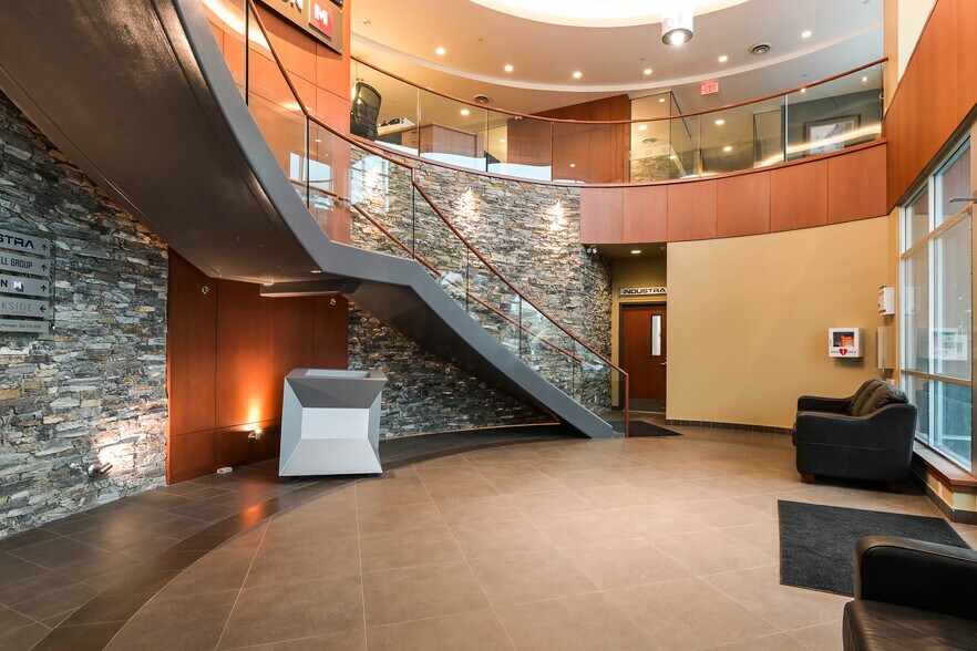 More Photos Of 17650 66A Ave, Surrey Office For Lease