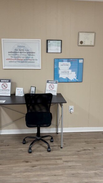 Primary Photo Of 5104 Mansfield Rd, Shreveport Office For Sale