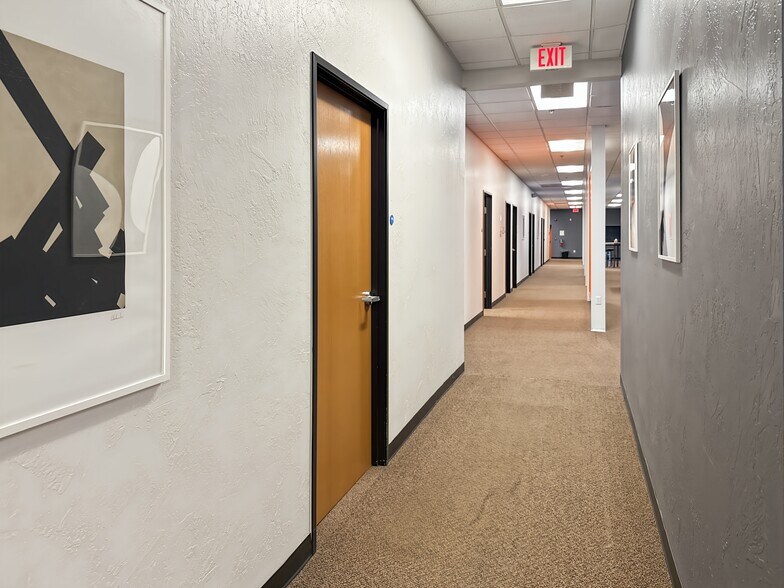 More Photos Of 100 NE 5th St, Oklahoma City Coworking Space