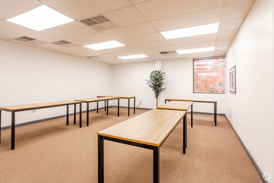 More Photos Of 106 Apple St, Tinton Falls Loft Creative Space For Lease