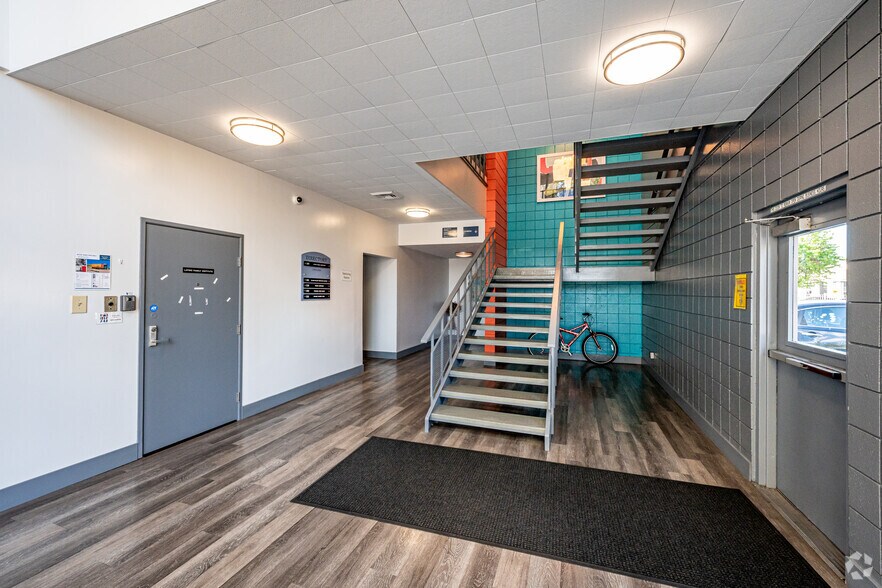 More Photos Of 436 W 4th St, Pomona Office For Lease