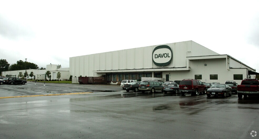 More Photos Of 100 Sockanosset Cross Rd, Cranston Office For Lease