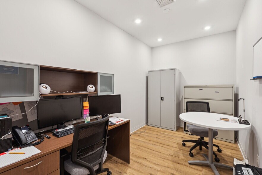 More Photos Of 6713 Ogontz Ave, Philadelphia Office For Sale