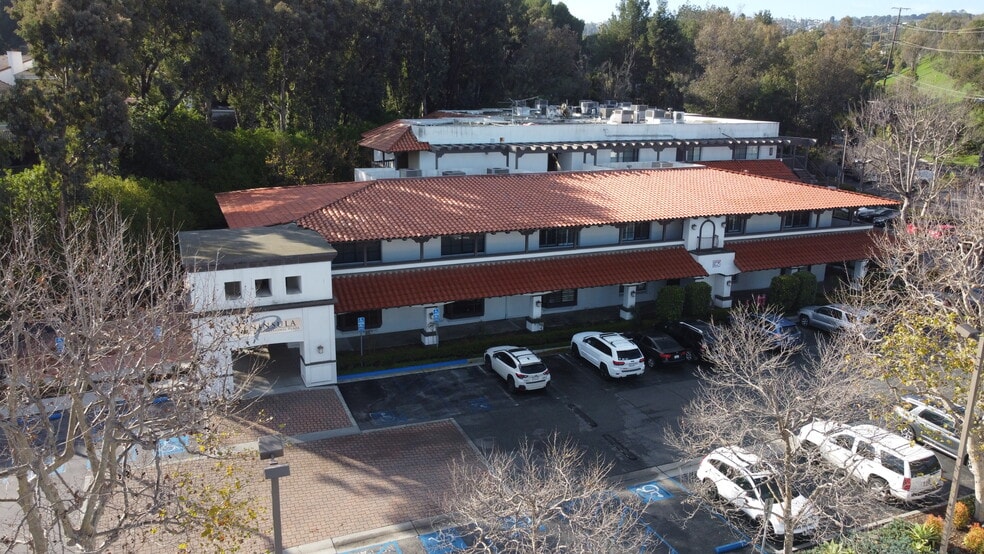 More Photos Of 25550 Hawthorne Blvd, Torrance Medical For Lease