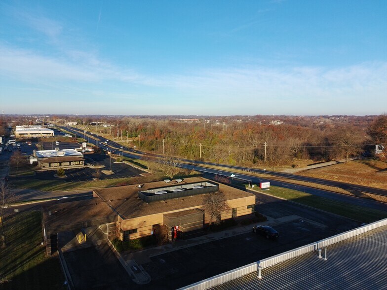 More Photos Of 17811 E 40 Hwy, Independence Office For Sale