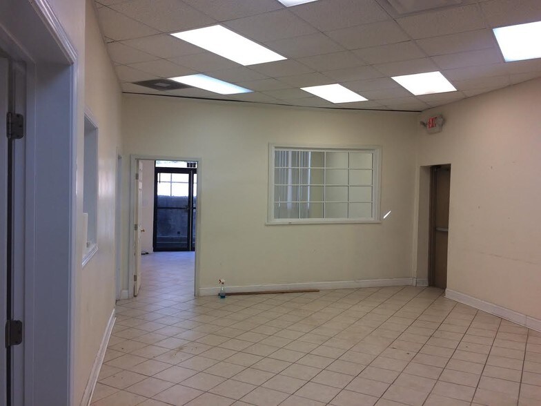 More Photos Of 982 Cleveland Ave, Atlanta Office For Sale