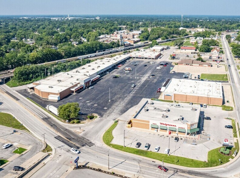 Primary Photo Of 700 W Jackson St, Mexico Unknown For Lease