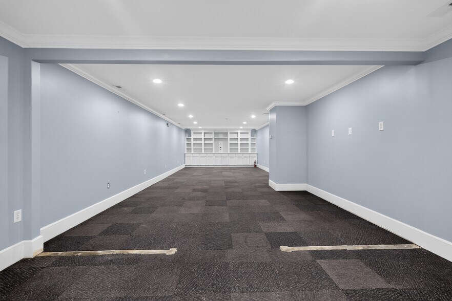 More Photos Of 1512 Garner Rd, Raleigh Warehouse For Lease