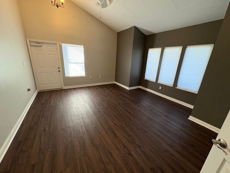 More Photos Of 9066 Cypress Green Dr, Jacksonville Medical For Sale
