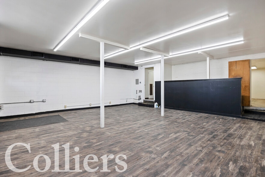 More Photos Of 113 Main Ave E, Twin Falls Storefront For Sale