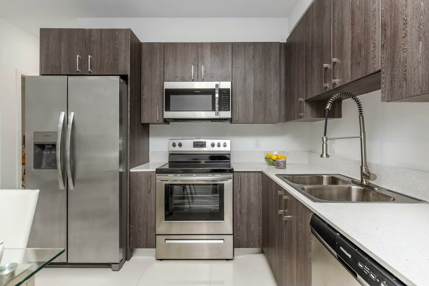 More Photos Of 25850 SW 140th Ct, Homestead Apartments For Lease