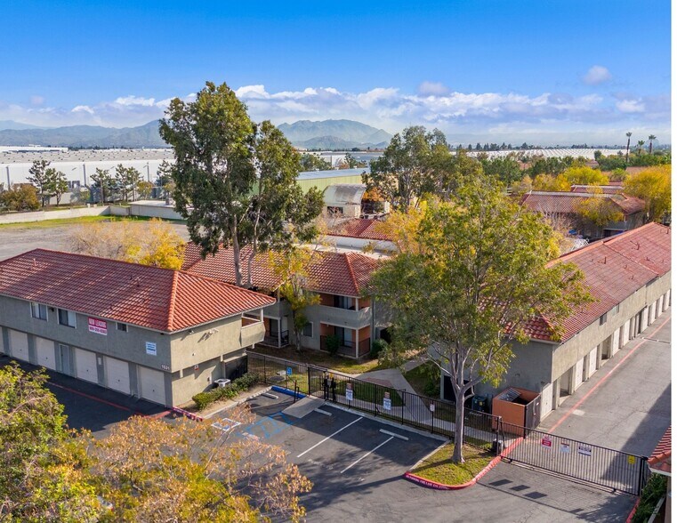 More Photos Of 1531 W Rialto Ave, Fontana Apartments For Sale