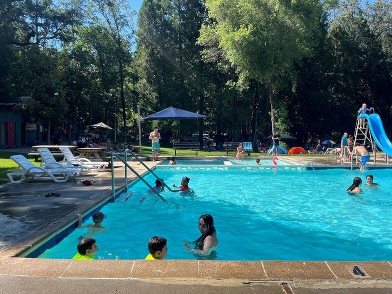 More Photos Of 15960 Bottle Rock Rd, Cobb Hotel For Sale