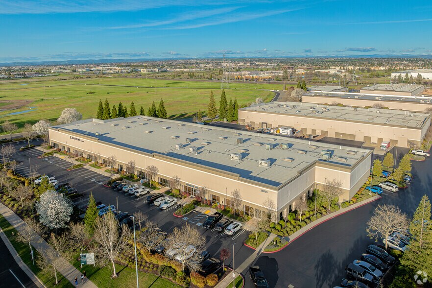 More Photos Of 10015 Foothills Blvd, Roseville Warehouse For Lease