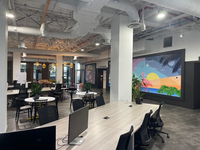 More Photos Of 66 SW 6th St, Miami Loft Creative Space For Lease