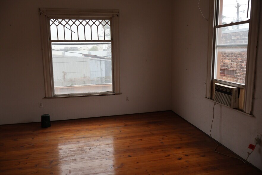 More Photos Of 2509 Canal St, Houston Loft Creative Space For Sale