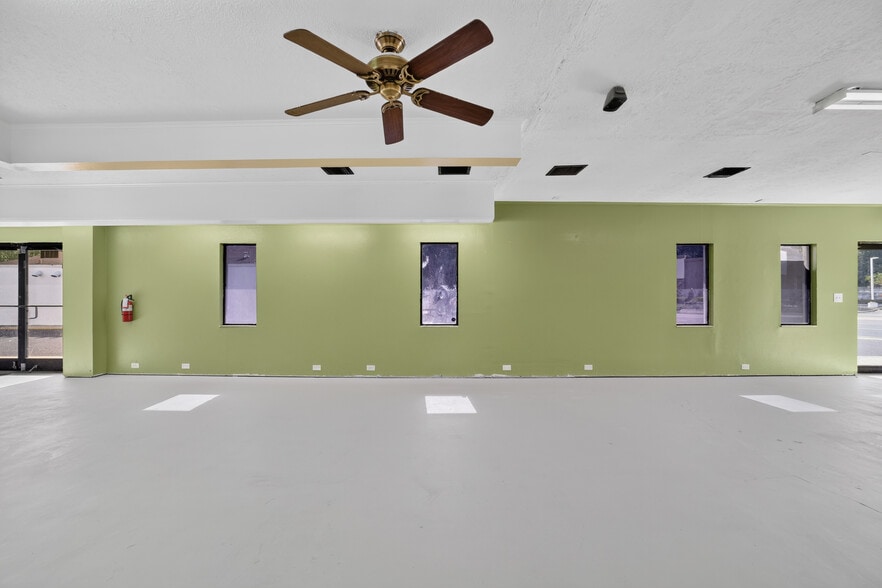 More Photos Of 5195 E Silver Springs Blvd, Silver Springs Freestanding For Sale