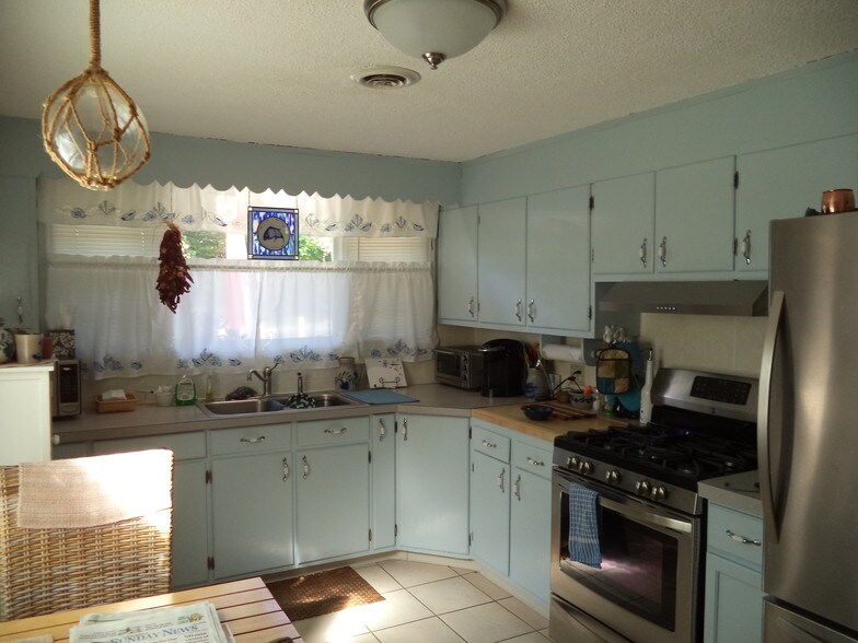 More Photos Of 1391 Hooksett Rd, Hooksett Restaurant For Sale