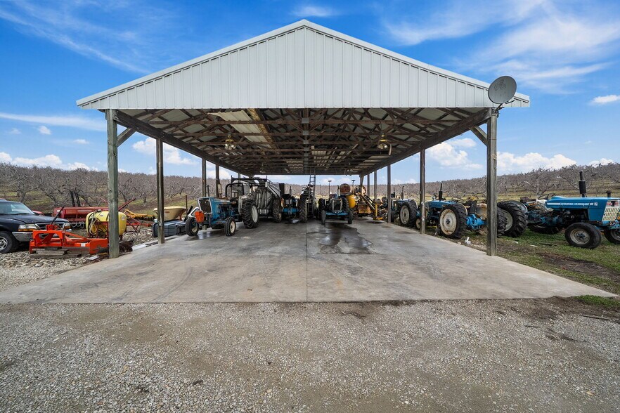 More Photos Of 15972 State Highway 47, Marthasville Specialty For Sale