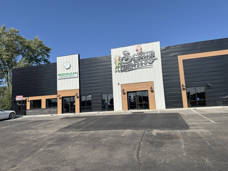 More Photos Of 8215 US 31, Indianapolis Freestanding For Lease