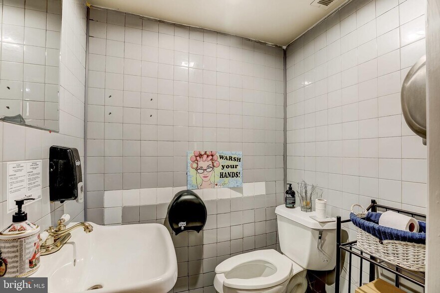 More Photos Of 1125 S Charles St, Baltimore Storefront Retail Residential For Sale