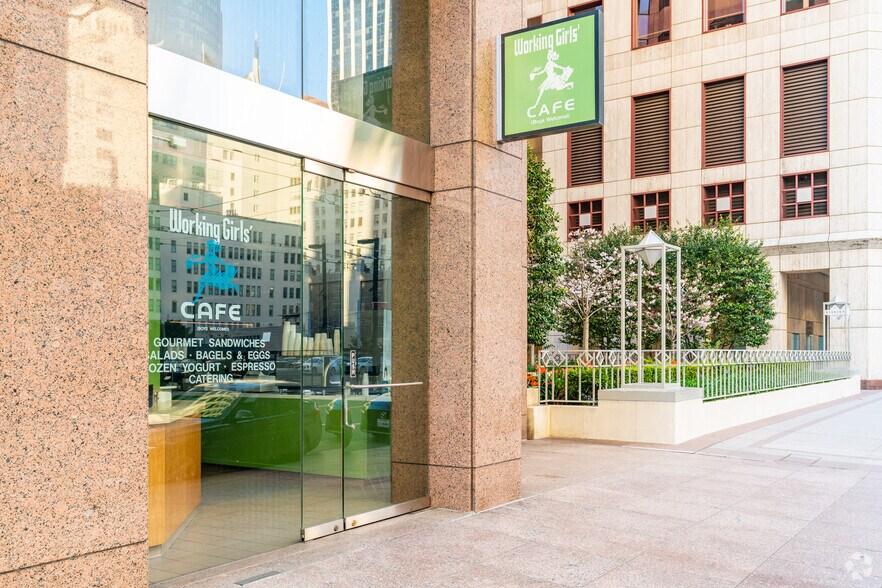 More Photos Of 100 Spear St, San Francisco Office For Lease