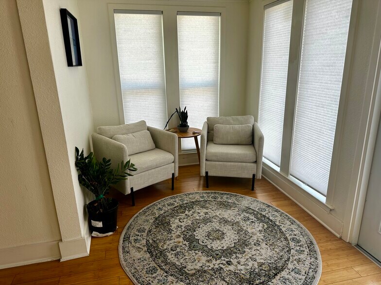 More Photos Of 900 Lydia St, Austin Office For Lease