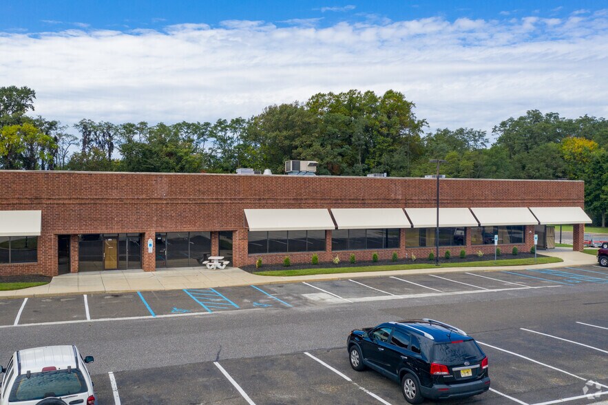 More Photos Of 119 E Kings Hwy, Maple Shade Township Light Distribution For Lease