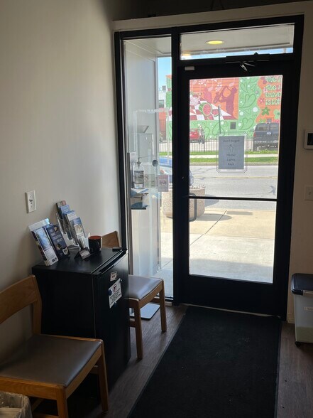 More Photos Of 1212-1220 Madison Ave, Toledo Storefront Retail Office For Lease