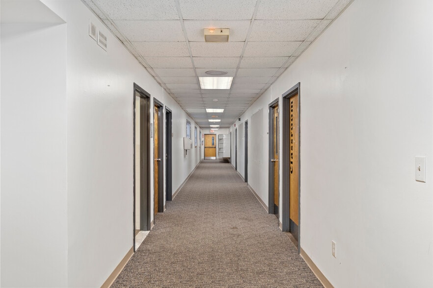 More Photos Of 745 Burnside Ave, East Hartford Schools For Sale