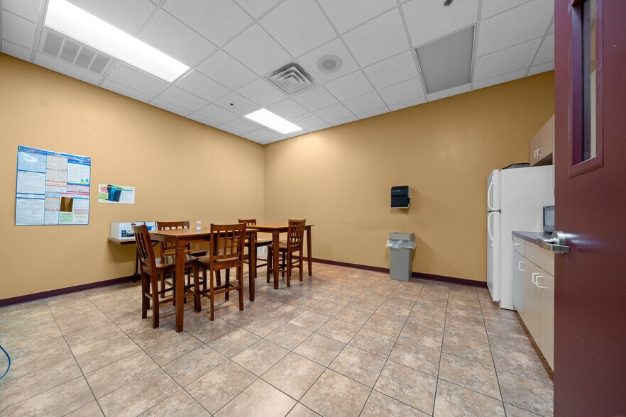 More Photos Of 2500 Citrus Blvd, Leesburg Medical For Sale