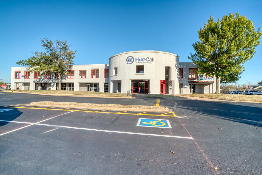 More Photos Of 7127-7133 Riverside Pky, Tulsa Office For Sale