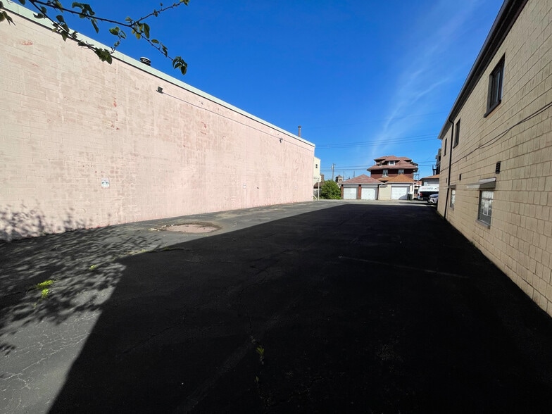 More Photos Of 7419 Washington Ave, Pittsburgh Office For Sale