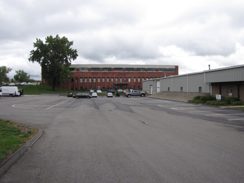 More Photos Of 55 Jackson St, Holyoke Manufacturing For Lease