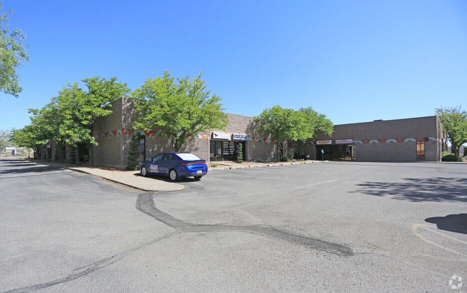 Primary Photo Of 103 Rio Rancho Dr NE, Rio Rancho Office For Lease
