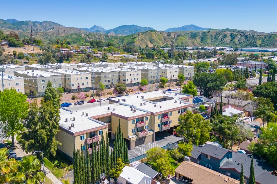 More Photos Of 13266 Foothill Blvd, Sylmar Apartments For Sale