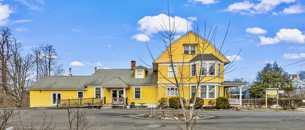 More Photos Of 3630 Main St, Stone Ridge Restaurant For Sale