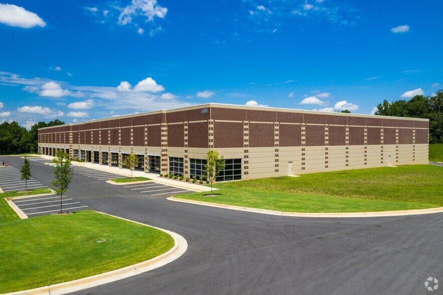 More Photos Of 6185 Shiloh Crossing, Alpharetta Warehouse For Lease