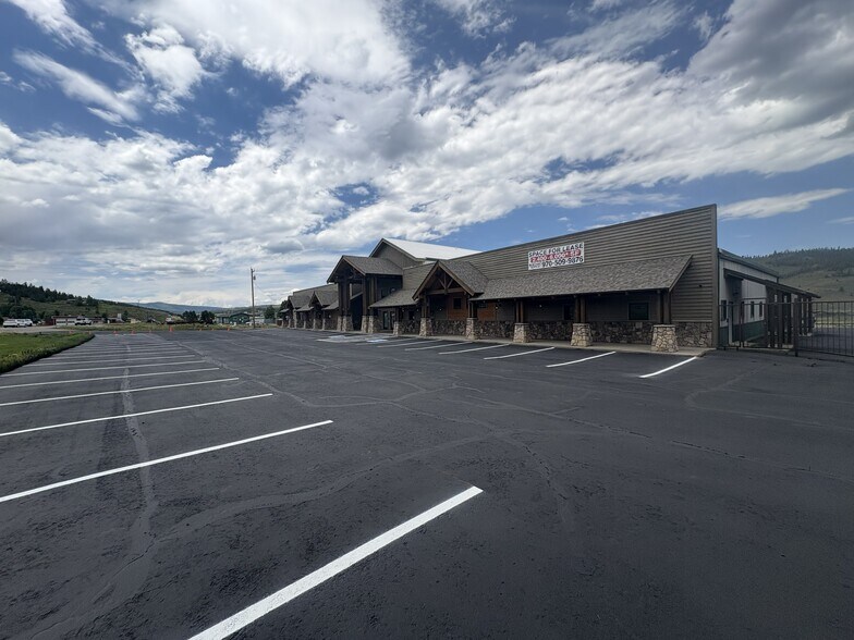 More Photos Of 72399 US Highway 40, Tabernash Showroom For Lease