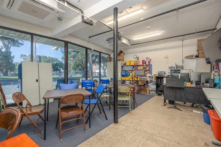 More Photos Of 75 E Central Ave, Pearl River Storefront For Sale