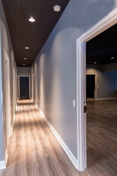 More Photos Of 4397 Federal Dr, Greensboro Flex For Lease