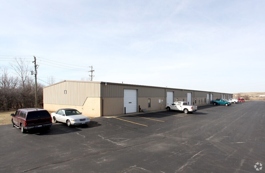 Primary Photo Of 6274-6290 Seeds Rd, Grove City Warehouse For Lease